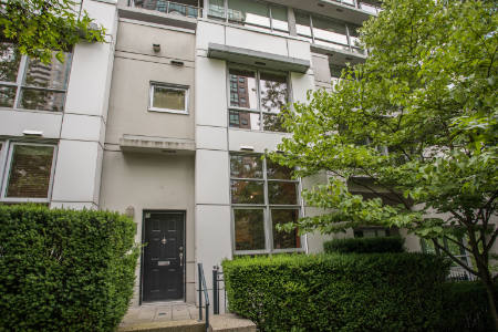 TH8-707 Broughton Street, Vancouver